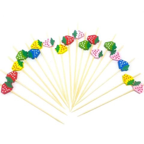 BAMBU KÜRDAN RENKLİ ÇİLEKLER KUR2